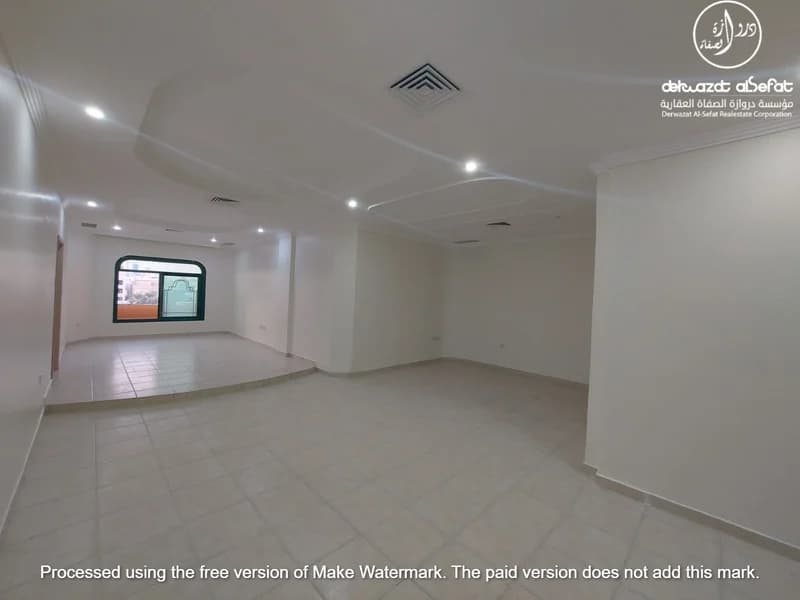 للإيجار شقة الشعب السكنى قطعه ٥