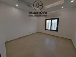 للإيجار شقه في الدور الثاني في الشهداء قطعه 4 - صورة 4