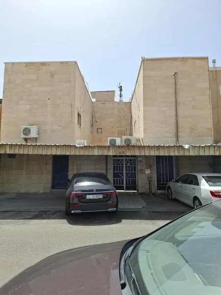 للبيع بيت حكومي في بيان قطعة 8