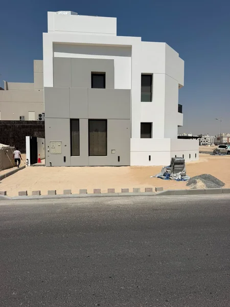 للبيع فيلا في المطلاع N8 - صورة 2