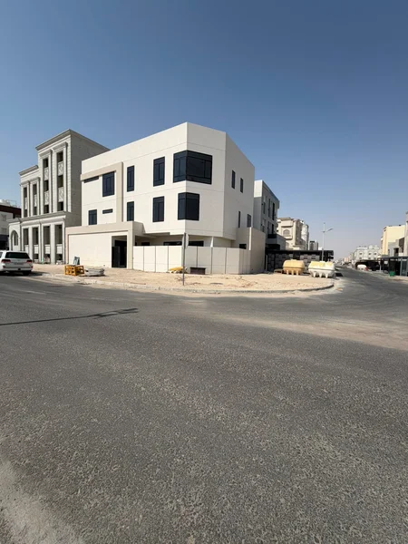 للبيع فيلا في المطلاع N11 - صورة 2