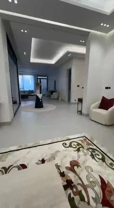للبيع فيلا في جنوب عبدالله المبارك - صورة 8