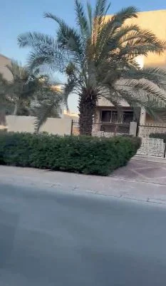 للبيع بيت في الزهراء قطعة 6 - صورة 2