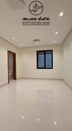 للايجار دور ارضي في الجابريه قطعه 7 - صورة 2