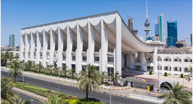 نواب يطالبون وزير التجارة بسحب قرار رفع أسعار مواد البناء