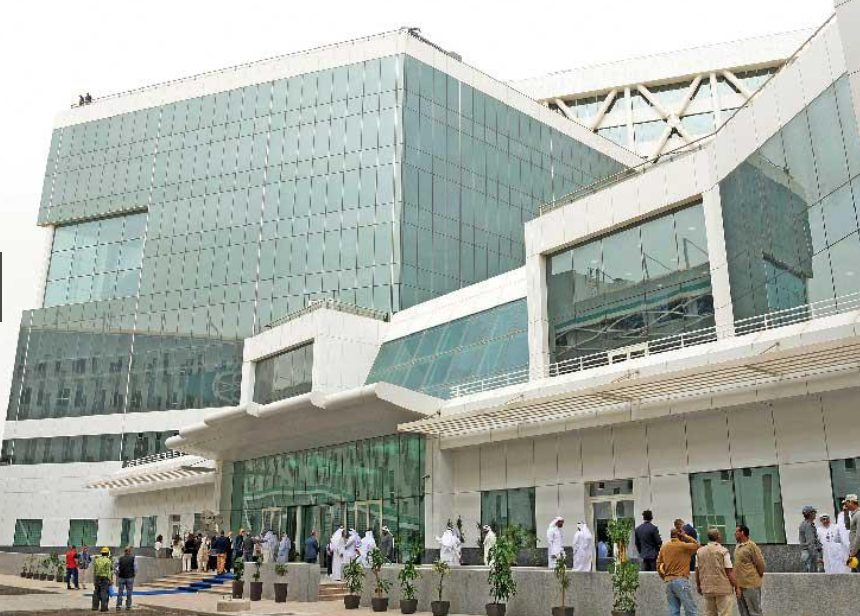 عبدالوهاب الرشيد : حلول توافقية للمتقاعدين... وأذونات البناء قريباً