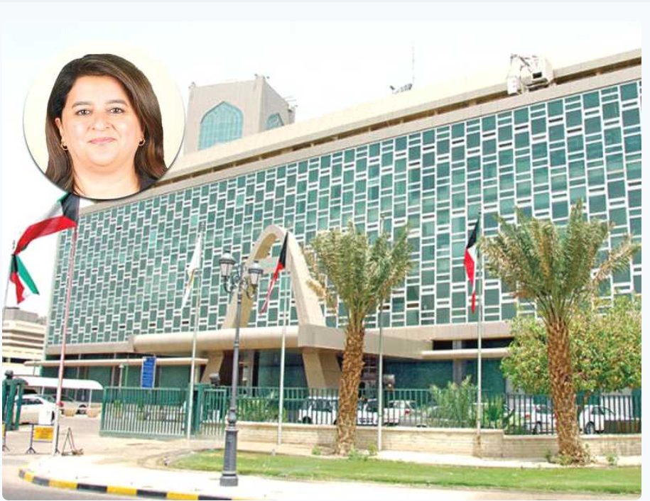 الوزيرة الفارس: إنهاء خدمات الوافدين في البلدية