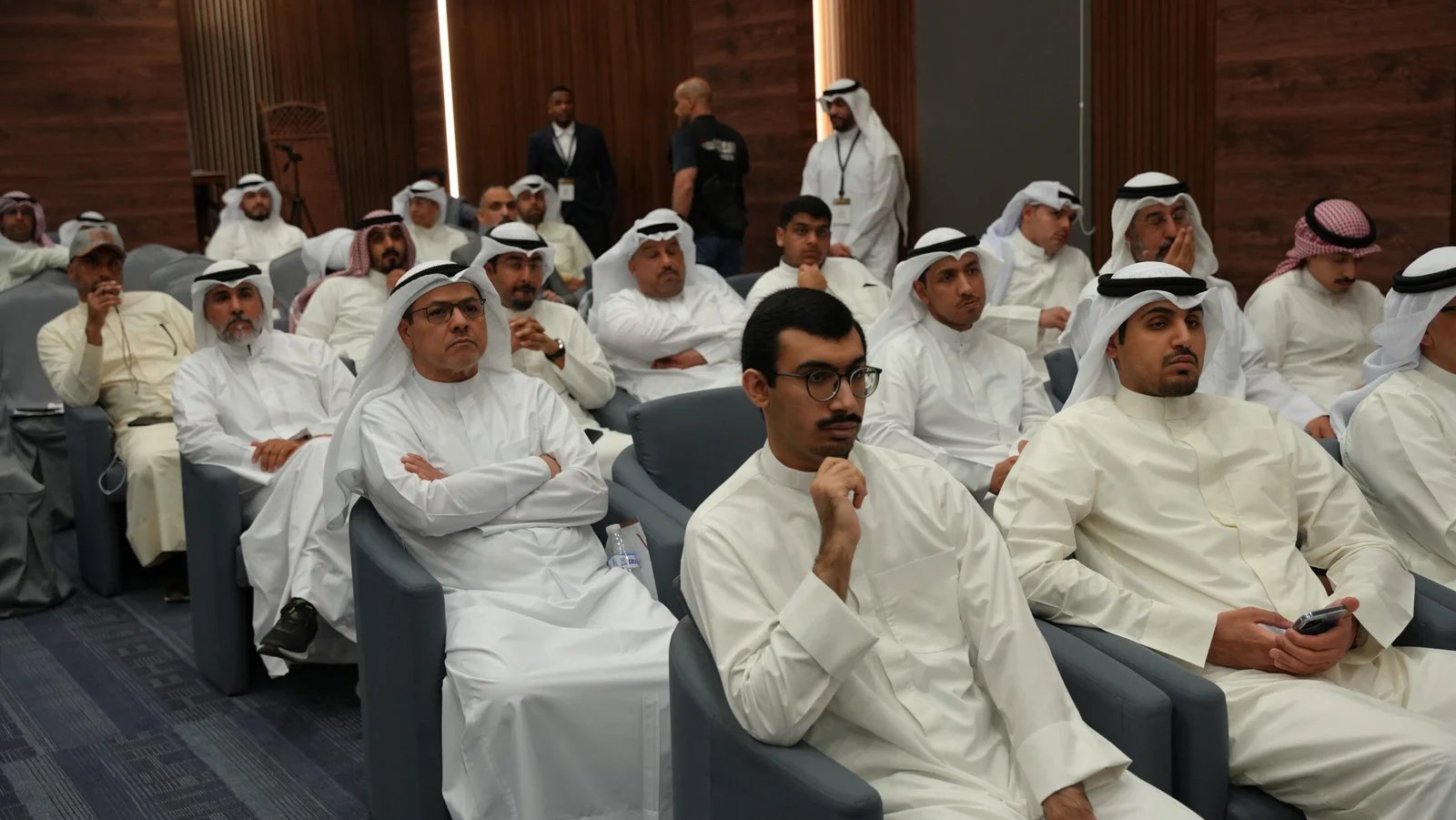 صورة من الألبوم ورشة تاريخ صباح الأحمد البحرية