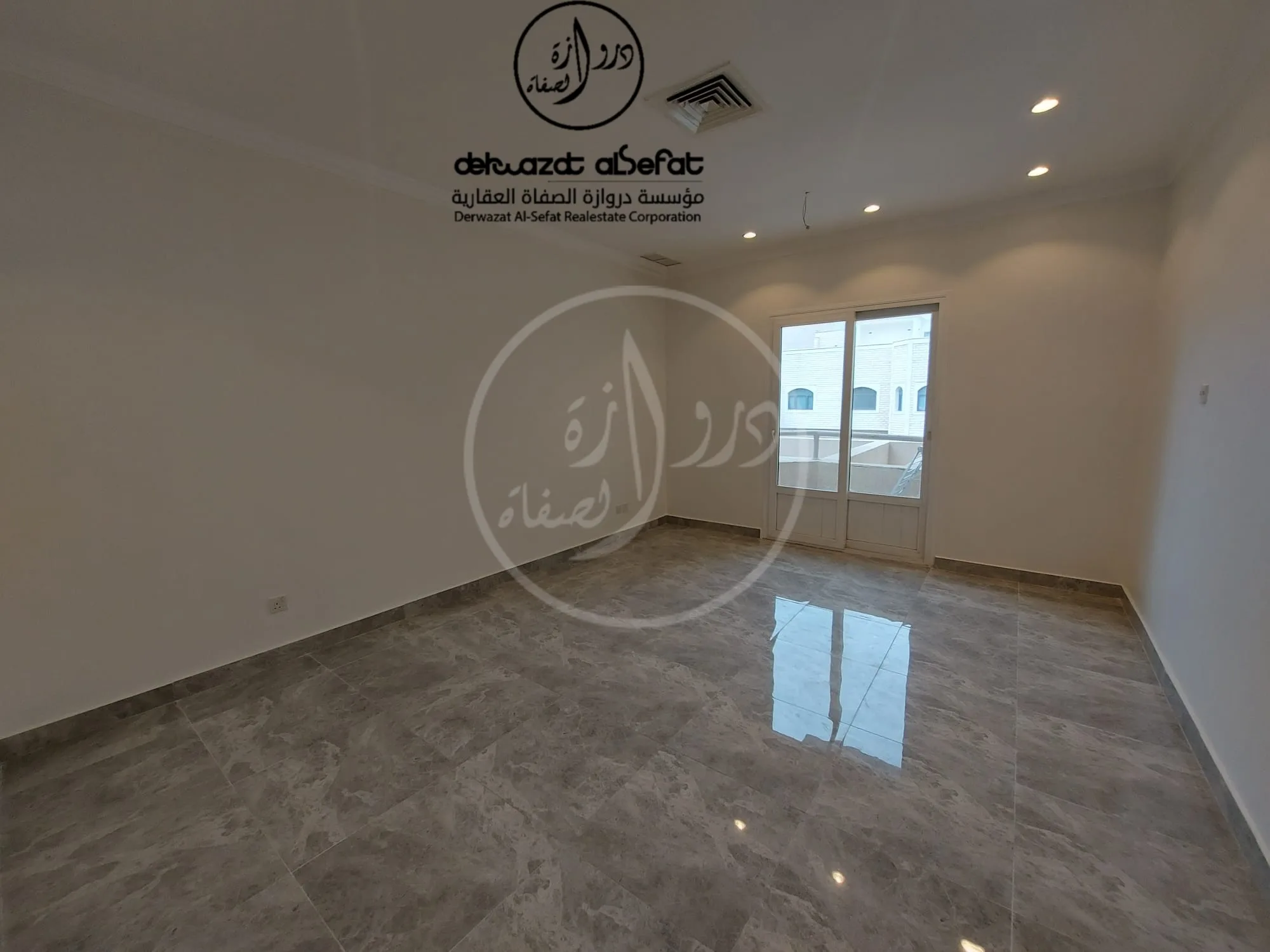 شقة الطابق الاول للايجار في الشهداء قطعة 1 - صورة 1