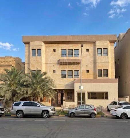 بيت للبيع في عبدالله مبارك الصباح قطعة 9