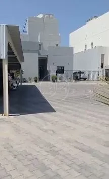شاليه للبيع في مدينة صباح الاحمد البحرية المرحلة الرابعة - صورة 1