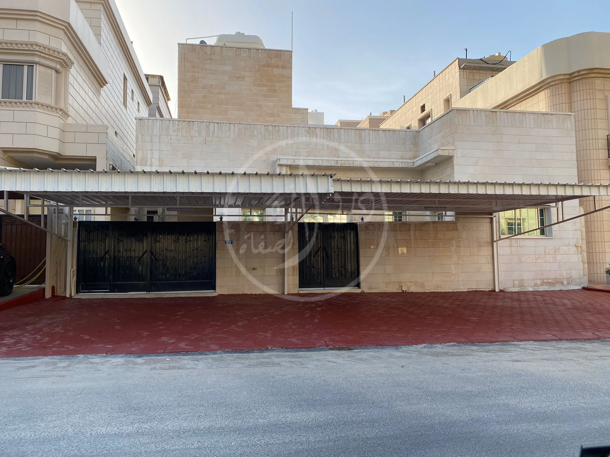 للبيع قسيمة في العدان قطعه 6