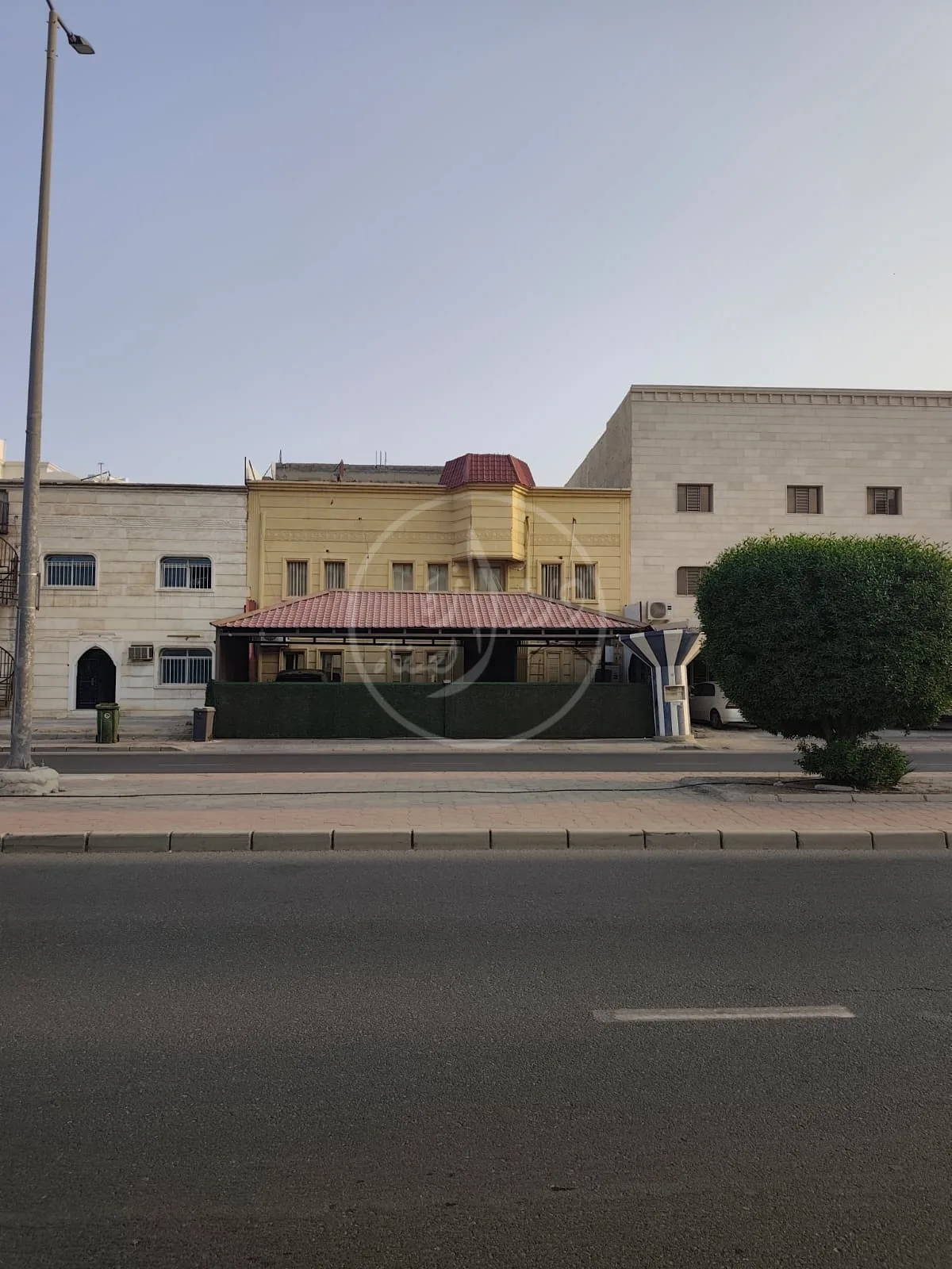 بيت حكومي للبيع في الفردوس قطعة 7