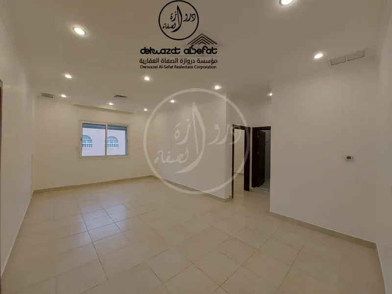 دور ثاني للايجار في الزهراء قطعة 1