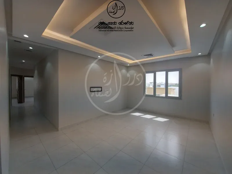 شقة للايجار في الخالدية في الدور الثاني قطعة 2