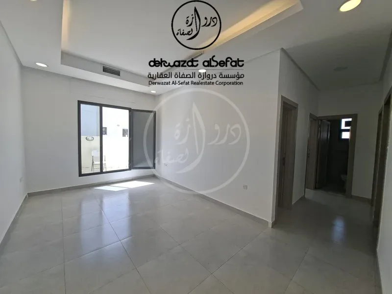 شقة مع رووف للايجار في الفنيطيس قطعة 8