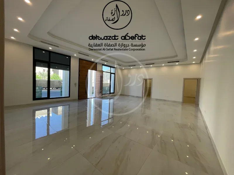 دور ارضي للايجار في جابر الاحمد قطعة 5