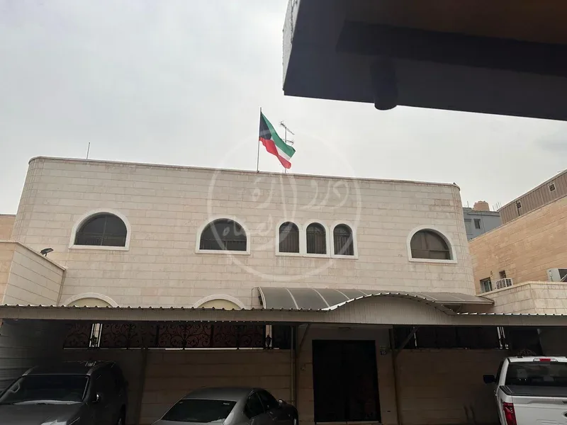 للبيع بيت في الاندلس