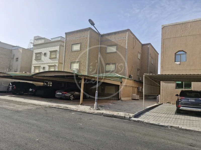للبيع بيت فى القصور ق6