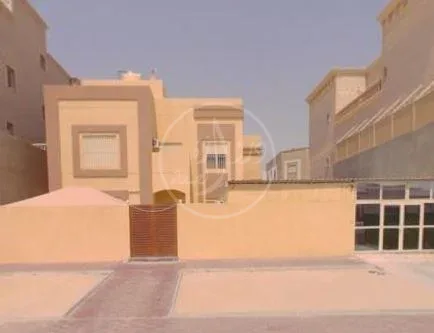 قسيمة للبيع في صباح الاحمد السكنية