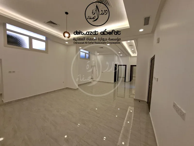 للإيجار دور في السرداب في مشرف قطعه 5