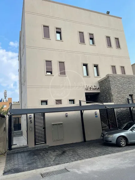 للبيع فيلا في الدعية قطعة 3