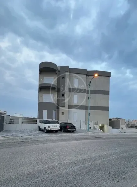 للبيع شقة فى شالية فى صباح الاحمد البحرية