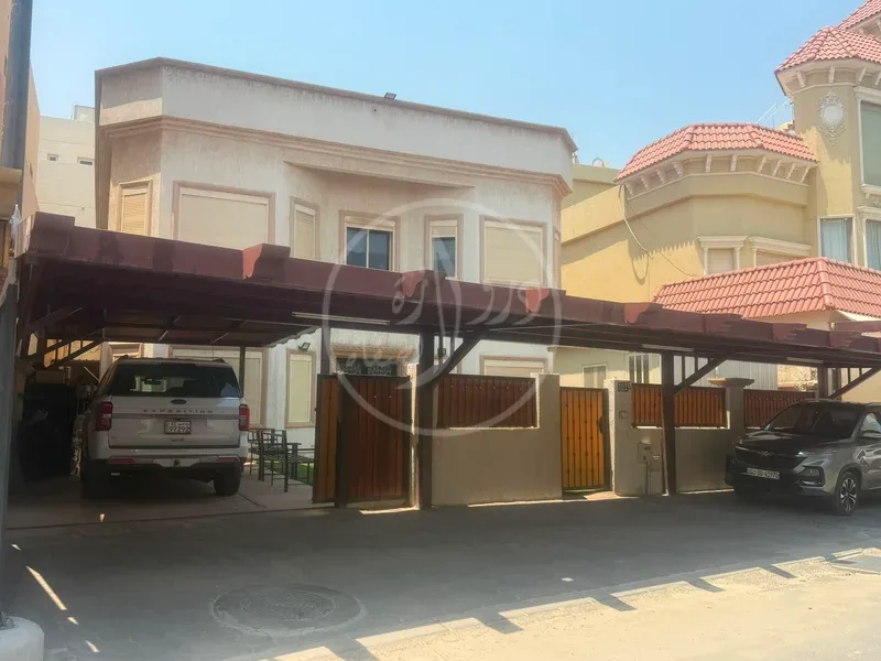 للبيع فيلا في قرطبه