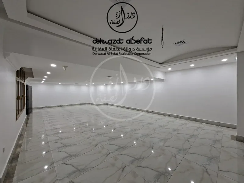 للايجار سرداب كبير في الصديق قطعه 3