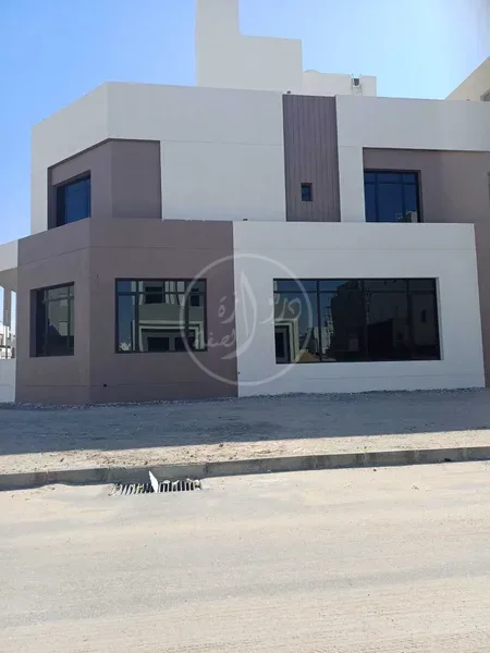 للبيع بيت في المطلاع N8