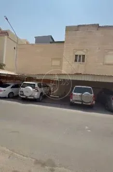 للبيع بيت في الرميثيه ق 9