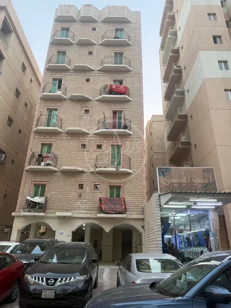 للبيع عماره في حولي