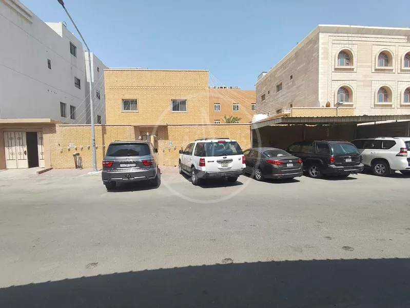 للبيع بيت في الرميثية ق11