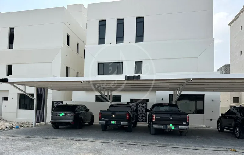 للبيع بيت في المطلاع N3