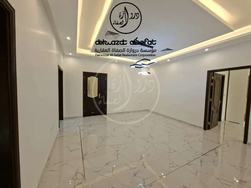للإيجار شقة في مشرف قطعة 6