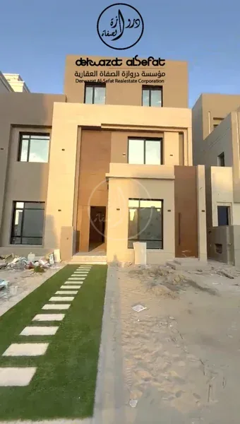 للإيجار فيلا في المطلاع N7 قطعة 1