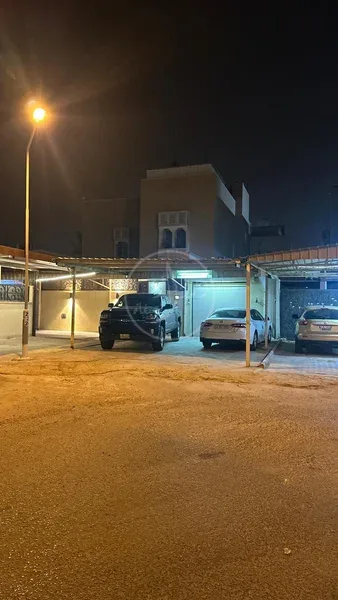 للبيع بيت حكومي فى القصور قطعة 5
